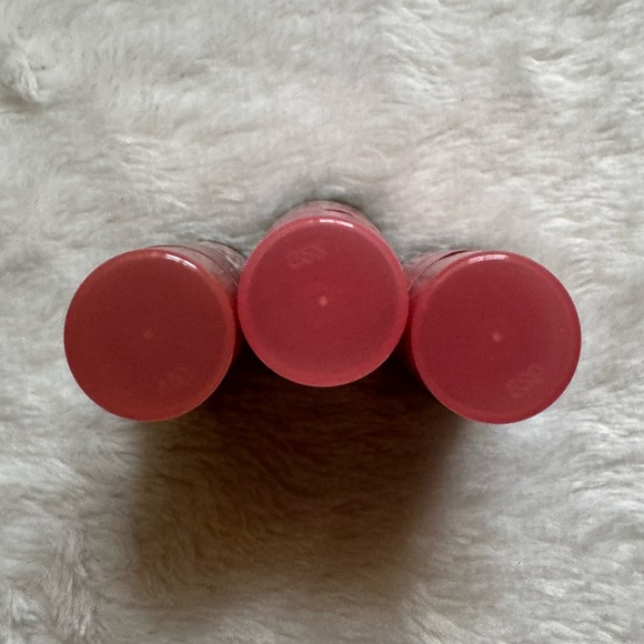 Burt’s Bees A lil Batty Mini Tinted Lip Balm Rose Hibiscus Red Dahlia - Picture 8 of 10